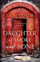 Cover art for Daughter of Smoke and Bone (Daughter of Smoke and Bone Trilogy)