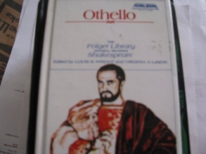 Cover art for Othello (Folger Library)