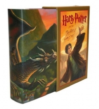 Cover art for Harry Potter and the Deathly Hallows (Book 7) (Deluxe Edition)