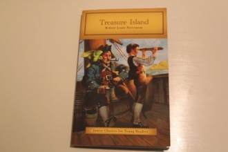 Cover art for Treasure Island (Junior Classics for Young Readers, Volume 1 of 1)