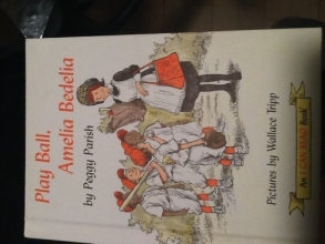 Cover art for Play Ball, Amelia Bedelia (An I Can Read Book)