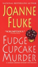 Cover art for Fudge Cupcake Murder (Hannah Swensen #5)