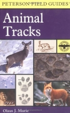 Cover art for A Field Guide to Animal Tracks (Peterson Field Guides)