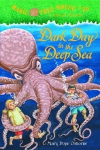 Cover art for Dark Day in the Deep Sea (Magic Tree House (R) Merlin Mission)