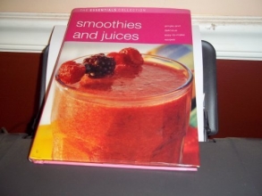 Cover art for Smoothies and Juices, Simple and Delicious Easy-to-Make Recipes