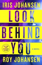Cover art for Look Behind You (Kendra Michaels #5)
