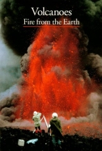 Cover art for Volcanoes: Fire from the Earth (Discoveries)