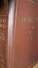Cover art for The Holy Bible: Old and New Testaments in the Authorized King James Version, Referenced Red Letter Edition with Dictionary, Index and Concordance (LARGE PRINT)