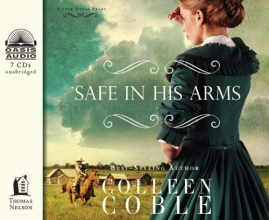 Cover art for Safe in His Arms (Under Texas Stars)