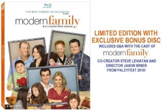 Cover art for Modern Family: The Complete First Season  [Blu-ray]