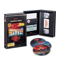 Cover art for Stranger Things Season 2 Blu-Ray/DVD Collectors Edition