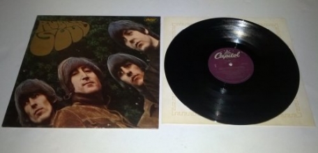 Cover art for Rubber Soul by The Beatles. SW 2442. 80s Capitol rainbow label.