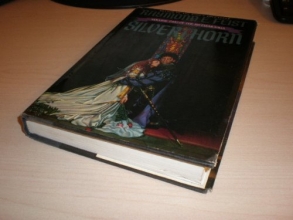 Cover art for Silverthorn (Riftwar Saga, Volume 2)